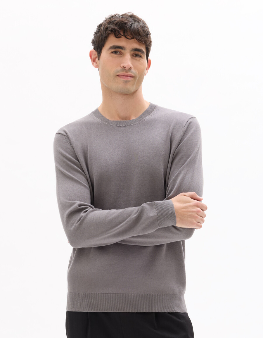 maglione semplice con scollo rotondo in maglia fine